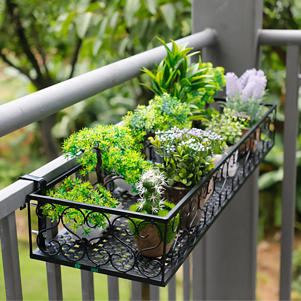 Elegante metalen plantenbakstandaard